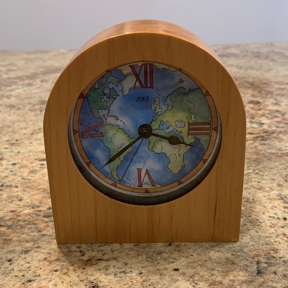 Ziro Desk Clock